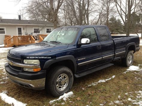 2002 Chevrolet Silverado 2500 Hd Ls Crew Cab Pickup 4 - Door 8. 1l