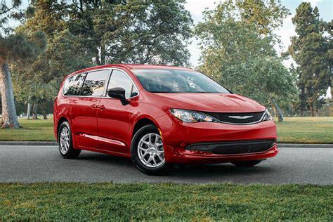2025 Chrysler Grand Caravan Minivan | Chrysler Canada