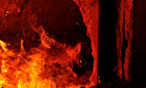 火,火盆,火炉,熔炉,温度正版图片素材下载_ID:149840973 - Veer图库