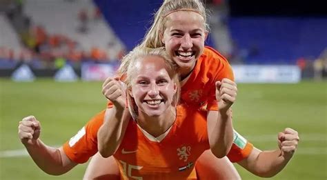女足世界杯|前瞻：荷兰队能否赢得对西班牙队的“复仇之战”？-新华网