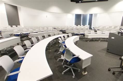 SSC 335 | UCR Classrooms