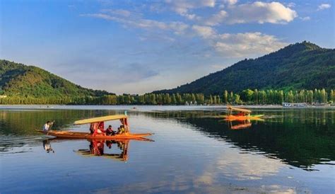 Open Roof Bus Launched By Jammu And Kashmir For The Suchetgarh Border ...