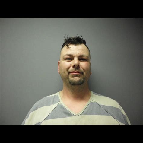 Self-proclaimed white supremacist, convicted felon pleads guilty to ...