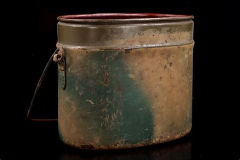 ratisbon's | German mess kit in two-tone camouflage, « FJR6 ...