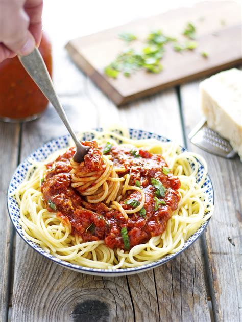 The Iron You: (Easy) Crock-Pot Marinara Sauce