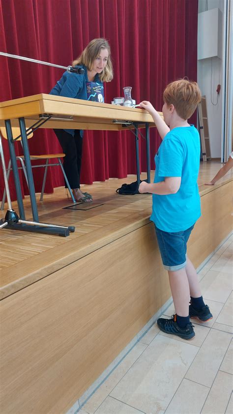 Lesung für die sechsten Klassen mit Stepha Quitterer|Nördlingen|Donau-Ries-Aktuell