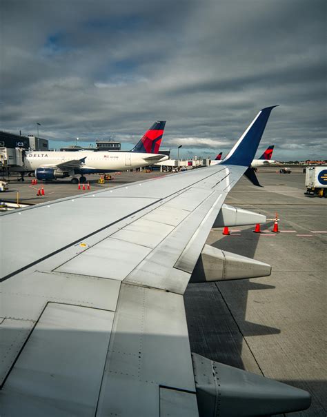 Why Do Delta Flights Divert? Unraveling the Mystery Behind DL275's LAX ...