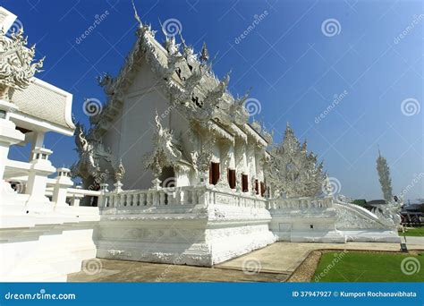 White Temple in chiang rai stock image. Image of sculpture - 37947927