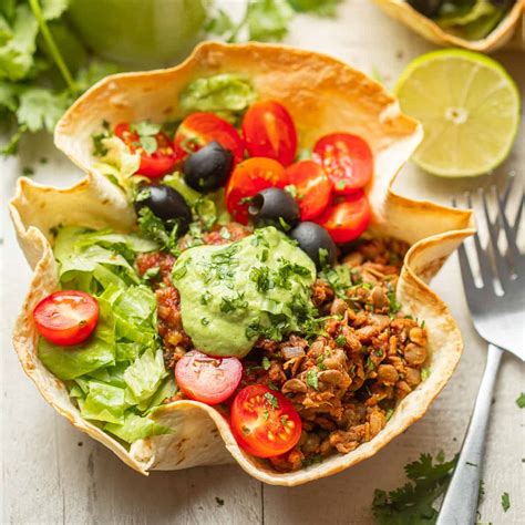 Vegan Taco Salad (Restaurant-Style!) - Connoisseurus Veg