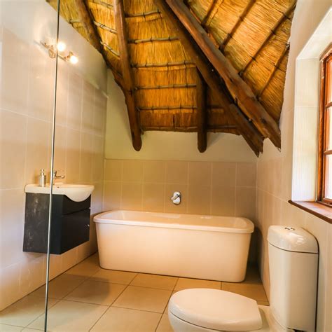 SIBSONS HOUSE (Hillcrest) - Guesthouse Reviews, Photos, Rate Comparison ...