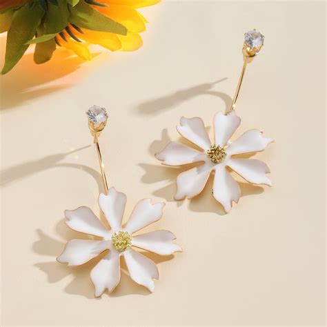 White Spring Luxury Gold Earring | Salty – Salty Accessories
