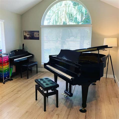 Sound Bath, 2915 Pandosy St unit 203, Kelowna, 29 September 2025 ...