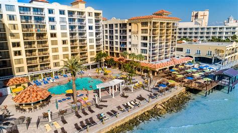 HOLIDAY INN & SUITES CLEARWATER BEACH BY IHG - Hotel Reviews, Photos ...