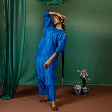 Karnak Outfit – Chokhi Chorri