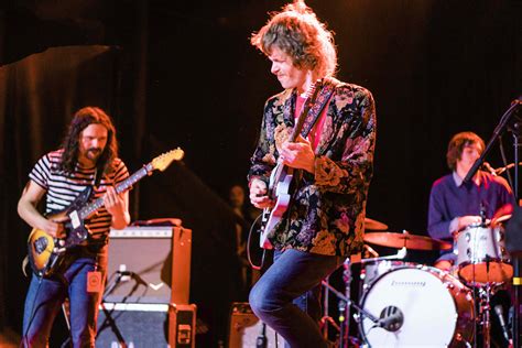 Caamp delivers sold-out performance with artistic ease – The Badger Herald