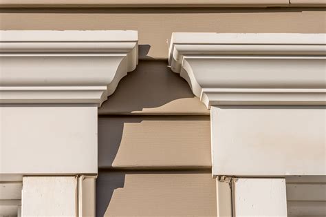 Cost to Install Crown Molding | Ownerly