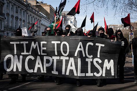 Anti-Globalization 的图像结果