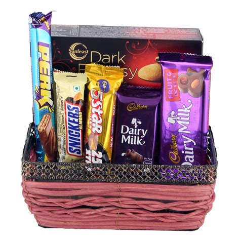 Astonished Retail Romantic Surprise Wedding Gift | Assorted Chocolates ...