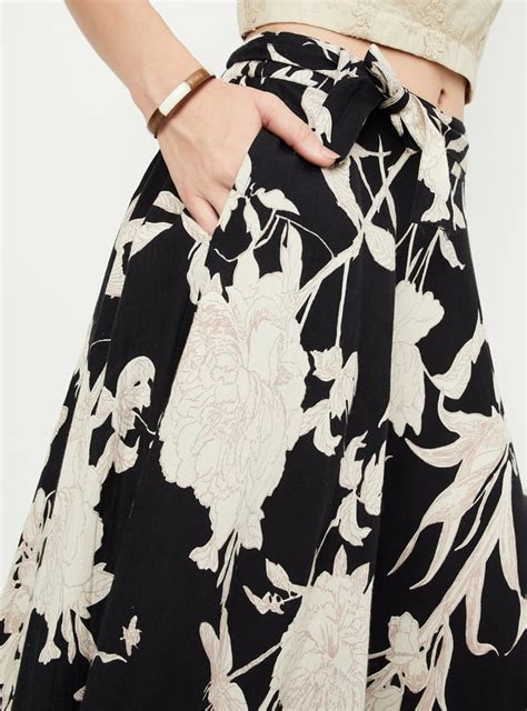 Buy Kalki x Max Women Floral Printed Maxi Skirt Online at just Rs. 1199 ...