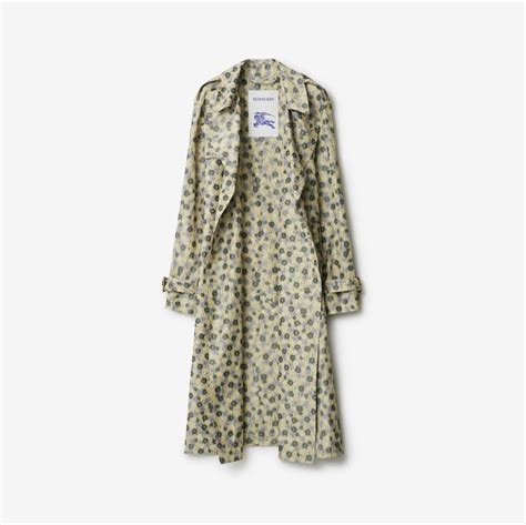 Long Daisy Lightweight Trench Coat in Eccles - Women | Burberry® Official