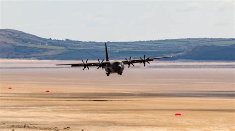 2,600 C-130 Hercules airlifters delivered