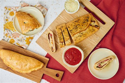Stromboli vs Calzone: A Complete Guide | Different types of stromboli ...