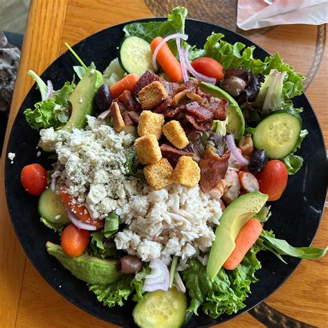 CHARLOTTE PLUMMER'S SEAFARE RESTAURANT, Rockport - Menu, Prices ...