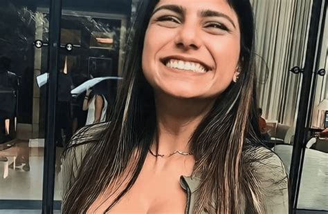 Mia khalifa | Dopple.ai