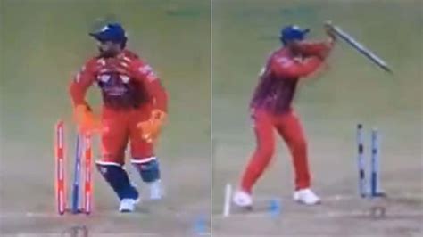 Watch: PSL in IPL? Rishabh Pant dislodged bails without ball in bizarre ...