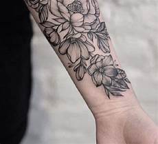 tatuaggi fiori braccia tatuaggi braccio 50 idee per realizzare il tuo sapevatelo tatuaggi fiori braccia tatuaggi braccio 50 idee per realizzare il tuo sapevatelo