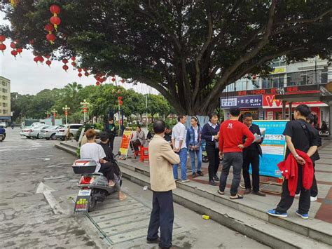 服装厂工资很低吗,制衣厂做什么工资高,服装厂工人_大山谷图库