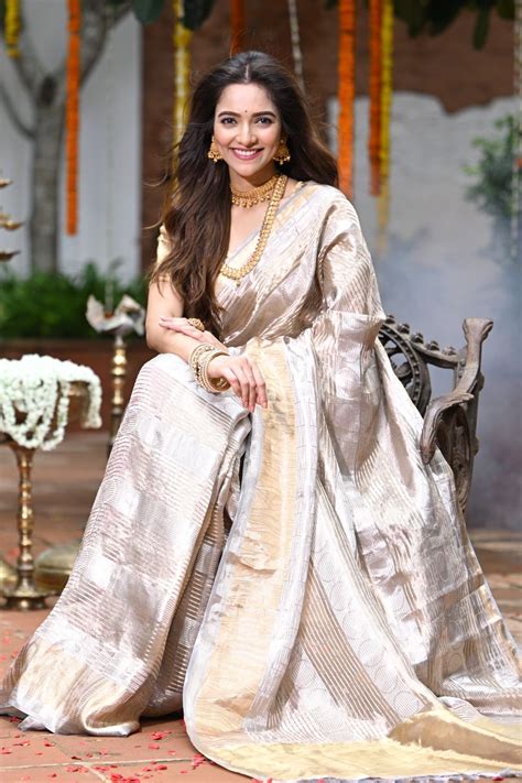 Golden Tissue Saree with Lustrous Sheen | Festive Wedding Wear India ...
