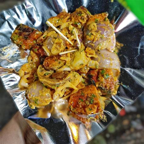 This Eatery Does Delectable Chaap & Rolls At Pocket-Friendly Prices | LBB