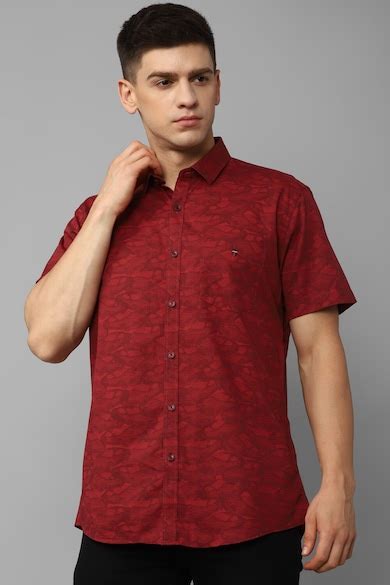 Buy Men Red Slim Fit Print Half Sleeves Casual Shirt Online - 885853 ...