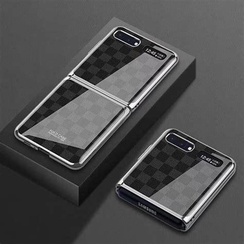Galaxy Z Flip Check Pattern Glass Case – The Gadgets Mink