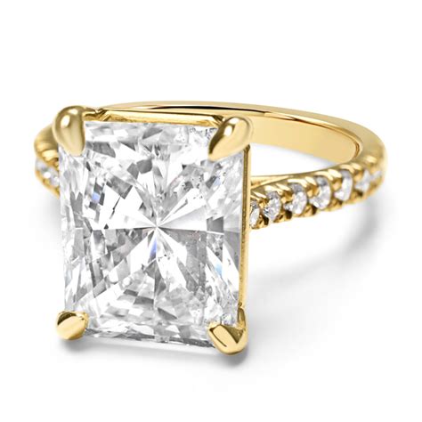 Radiant Cut Diamond Engagement Ring in Yellow Gold | Adamas Fine Jewelry