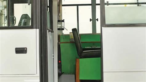 New Mahindra Excelo Ambulance Buses 2025 On Road Price, Images, Specs ...