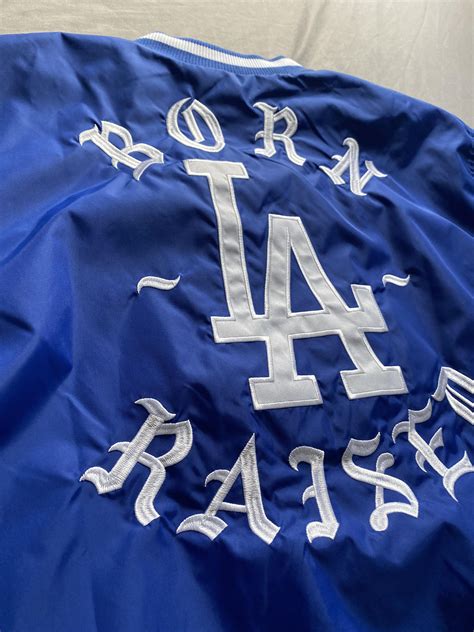 Once again showing off. Born X Raised : r/Dodgers