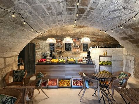 LES BAUX JUS, Les Baux de Provence - Restaurant Reviews, Phone Number ...