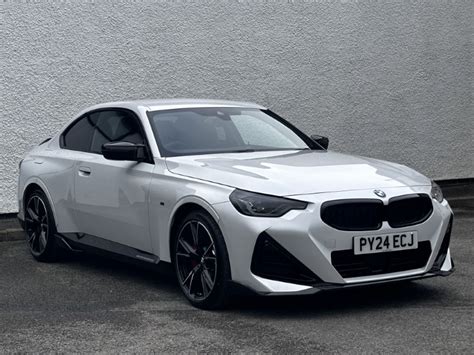 Used 2024 BMW 2 SERIES M240i xDrive 2dr Step Auto Mineral White metallic - £46085.00 | Lloyd ...