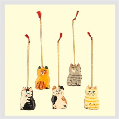 Handcrafted Christmas Ornaments in Srinagar, India by Baba Art and Crafts