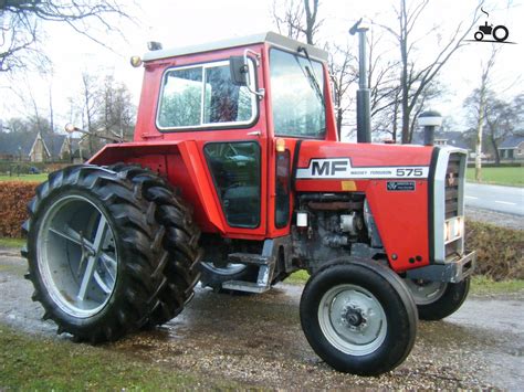 Foto Massey Ferguson 575 #1303390