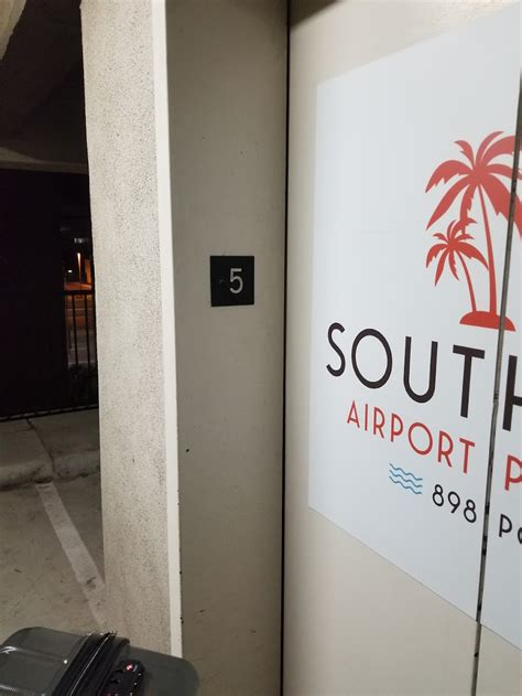 105 Airport Parking at Los Angeles LAX Airport (2020)