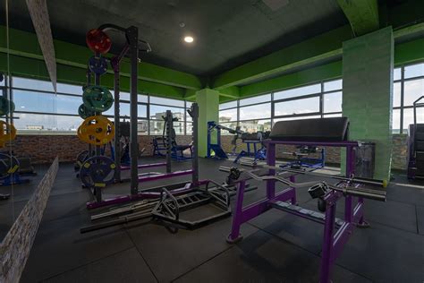Team – Coliseum Gym