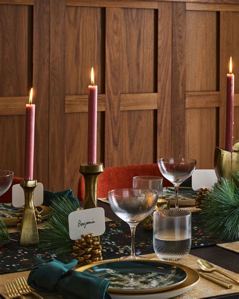 Five Christmas Place Setting Ideas to Try Out at Home | Livingetc
