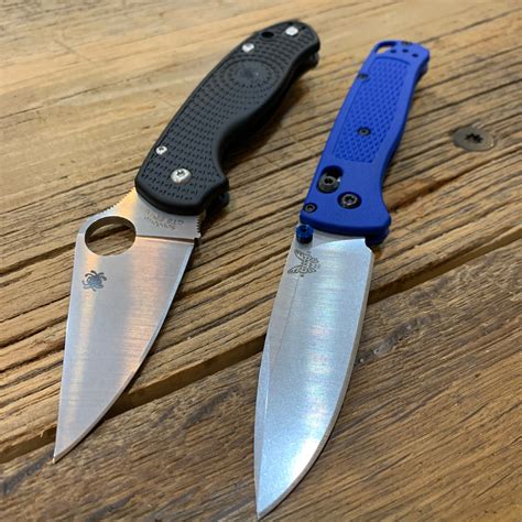 Battle of the Lightweights: Spyderco Para 3 Lightweight vs Benchmade B ...