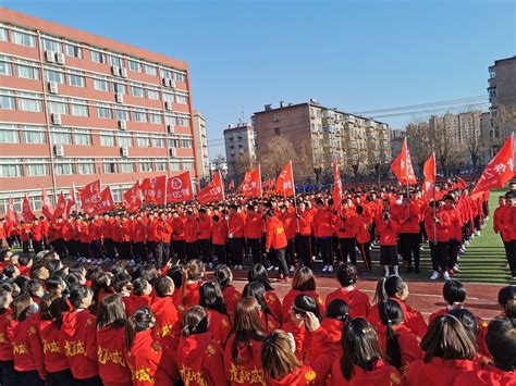 风靡一时的四大钢铁学院怎么样了？摇身一变成科技大学，依旧不错_冶金