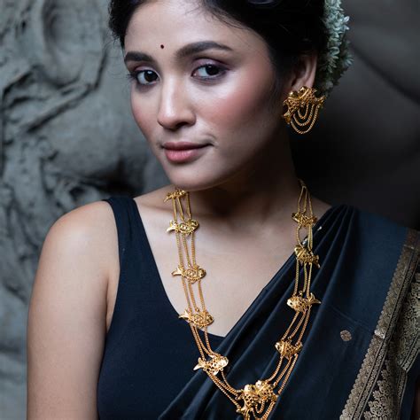 Fish Motif Lahara Necklace Set