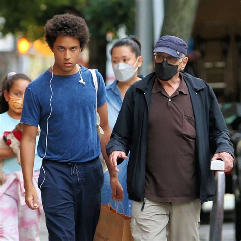 Julian And Aaron De Niro 2013 Julian Henry De Niro: Quick Facts About