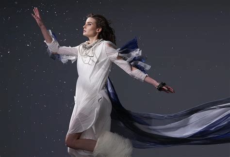 ILCE-1 | Interchangeable-lens Cameras | Sony India